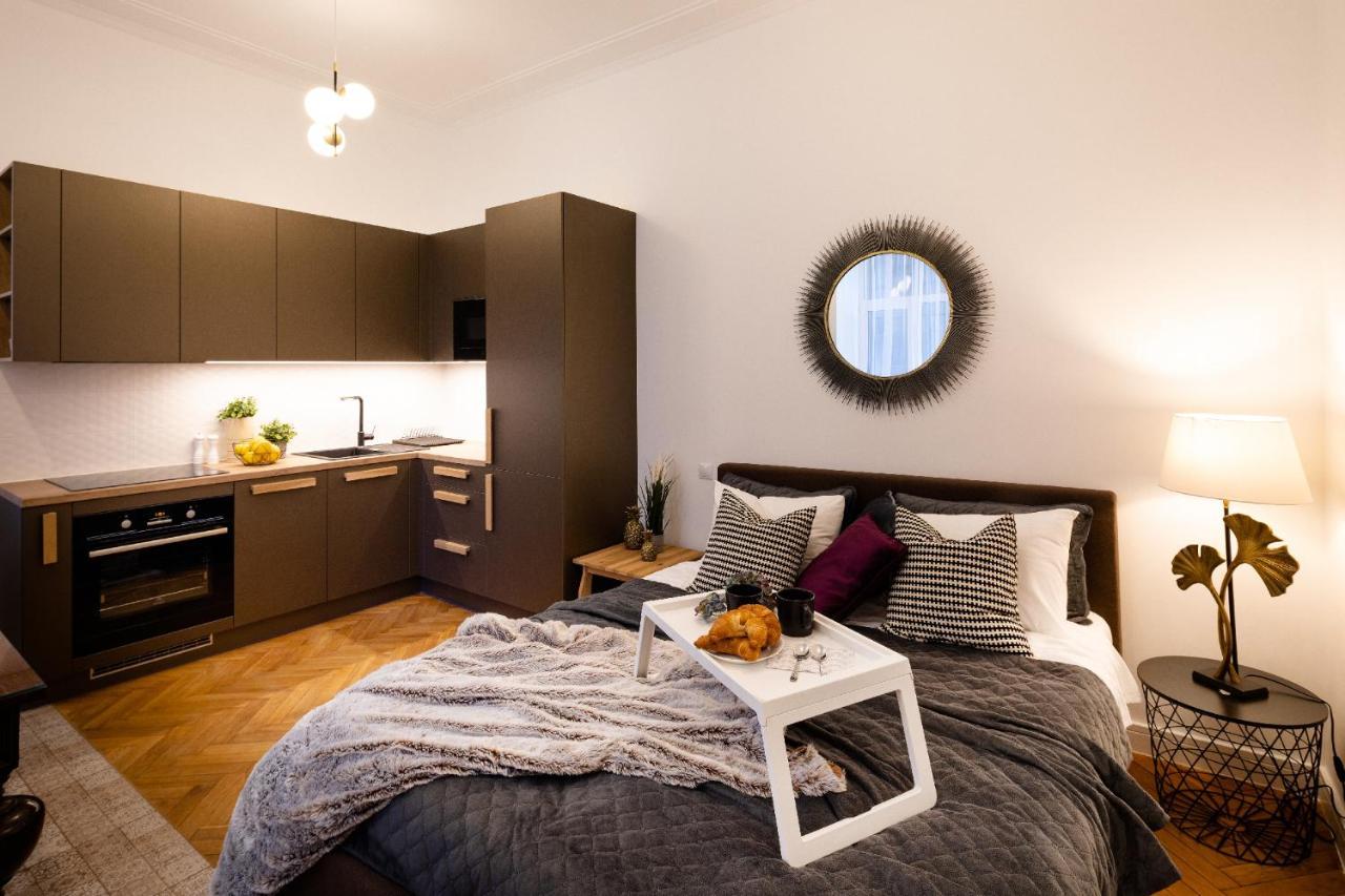 Brivibas House Design Apartments In City Center Riga Exteriör bild