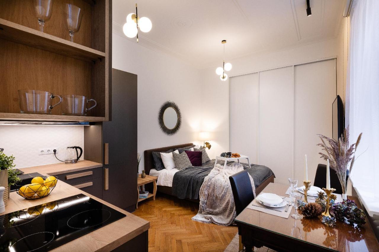 Brivibas House Design Apartments In City Center Riga Exteriör bild