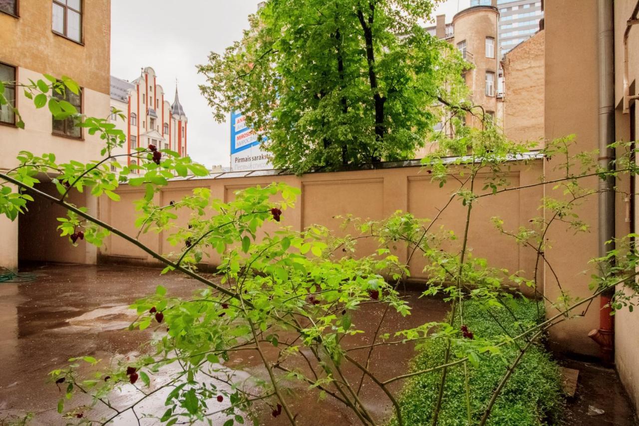 Brivibas House Design Apartments In City Center Riga Exteriör bild