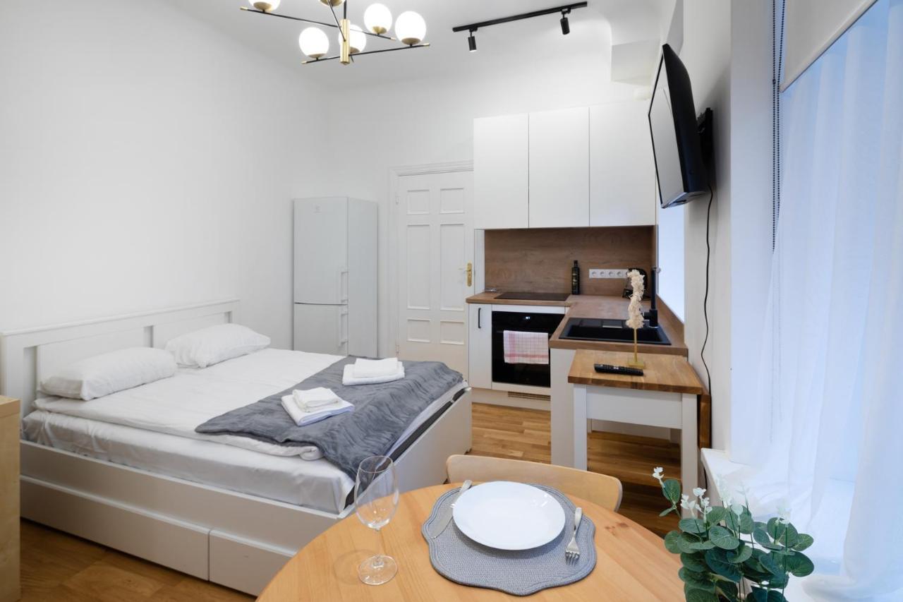 Brivibas House Design Apartments In City Center Riga Exteriör bild