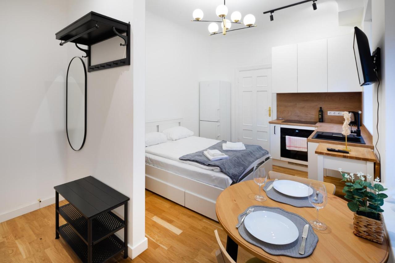 Brivibas House Design Apartments In City Center Riga Exteriör bild