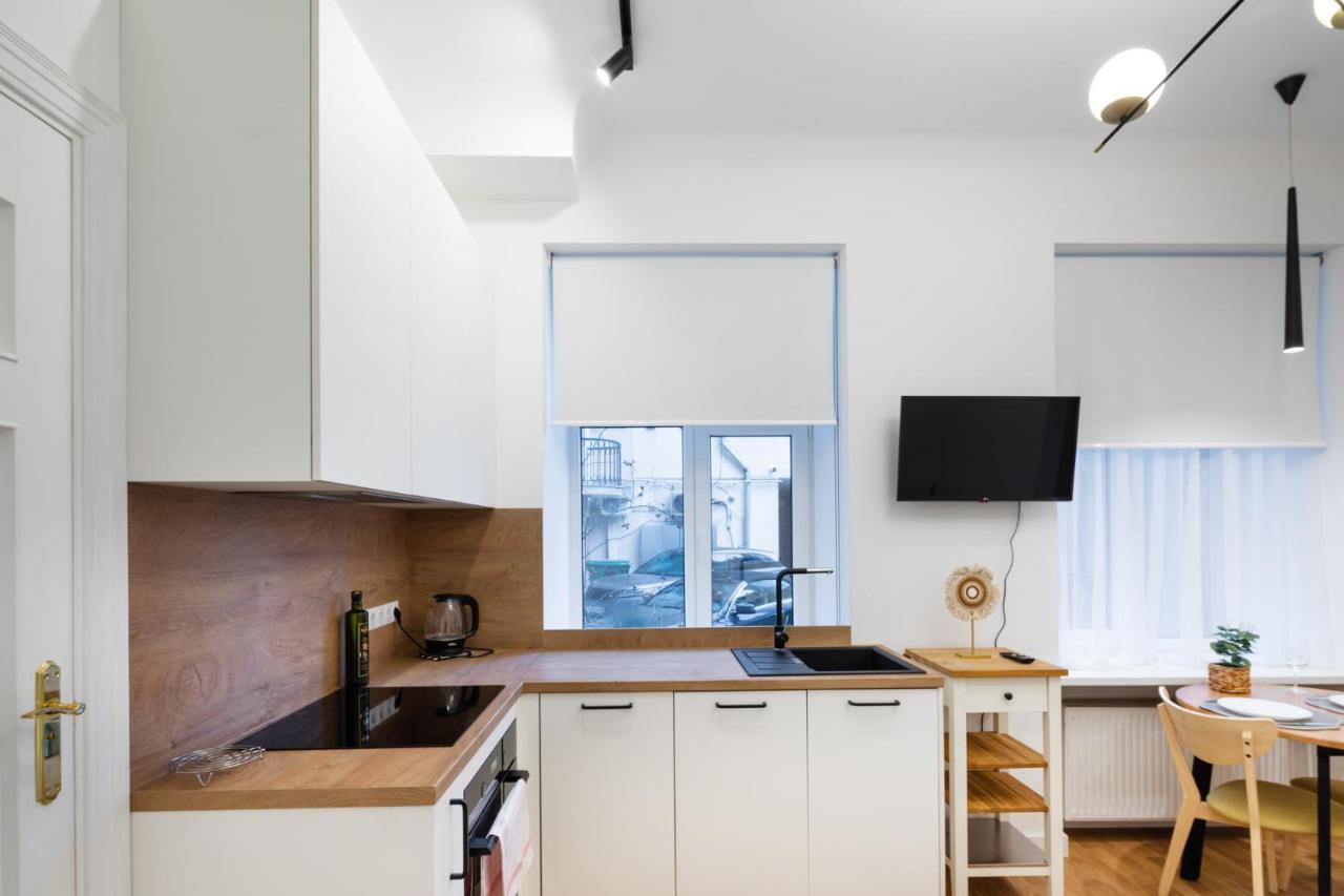 Brivibas House Design Apartments In City Center Riga Exteriör bild
